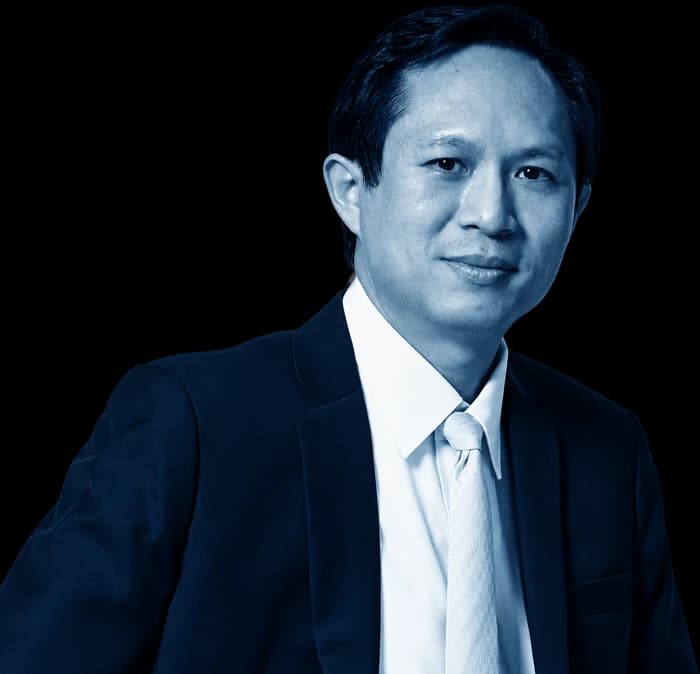 Portrait of Prof. Atiphan Pimkhaokham
