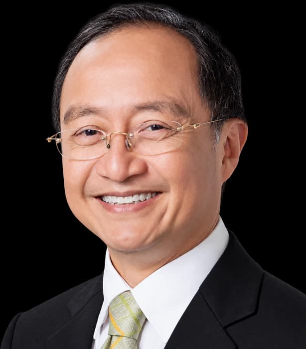 Portrait of Prof. Hien Ngo